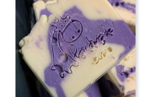 Soaps & Quirks| 🧼 Handcrafted Artisan Soaps & Skincare 🎁 Bespoke hampers Gallery 15